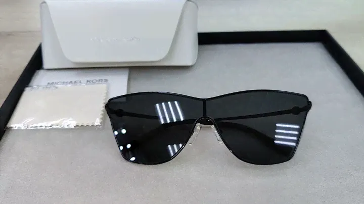 Солнцезащитные очки Michael Kors 0MK 1063-12038744