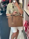 Сумка Michael Kors Hyde