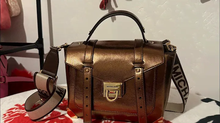 What’s in my bag MK Manhattan