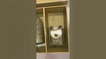 $60 Michael kors gift set/Metallic Logo Travel Pouch and Hand Sanitizer Case