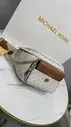 Сумка поясная Michael Kors Maisie Vanilla