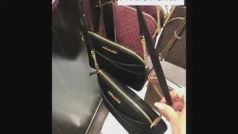 #michaelkors #bag #шапки #украшения #выкупназаказ#personal_italy_uyer#доставкапомиру#люблюсвоюработу