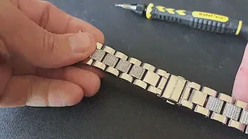How to adjust the Michael Kors Apple watch band
