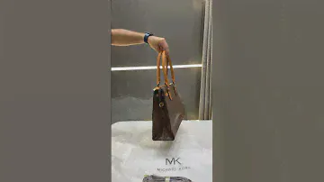 Michael Kors Hamilton Tote Bag With OG Dust Bag 🚨