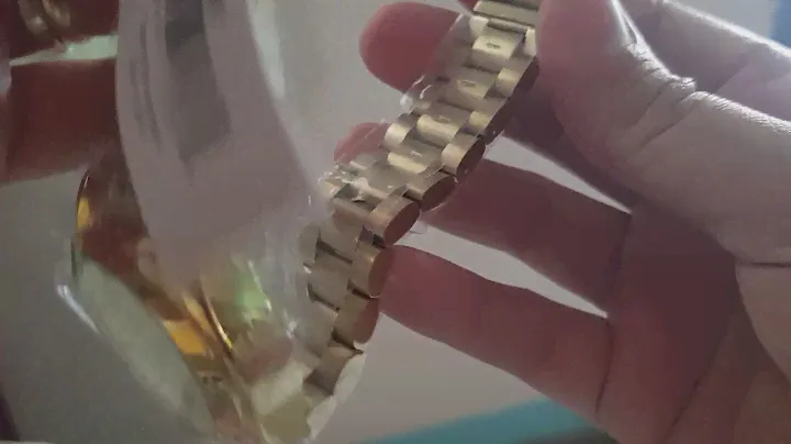 HOW TO CHECK IF YOU HAVE AN AUTHENTIC/GENUINE WATCH -  MICHAEL KORS (MK)