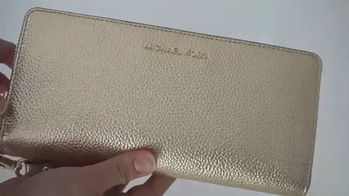 Michael Kors Mercer Continental Wallet