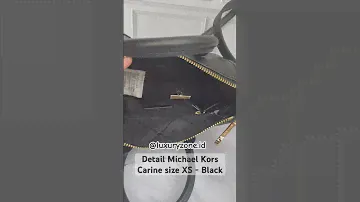 Revie and detail Michael Kors Carine Black.