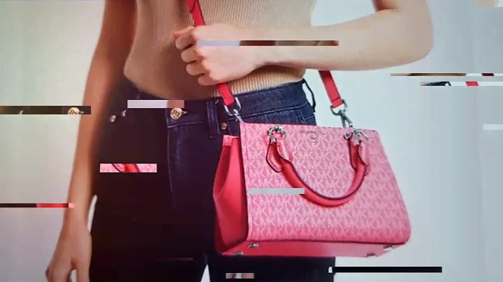 #michaelkorsbag||Marilyn Small Logo Crossbody Bag/Geranium